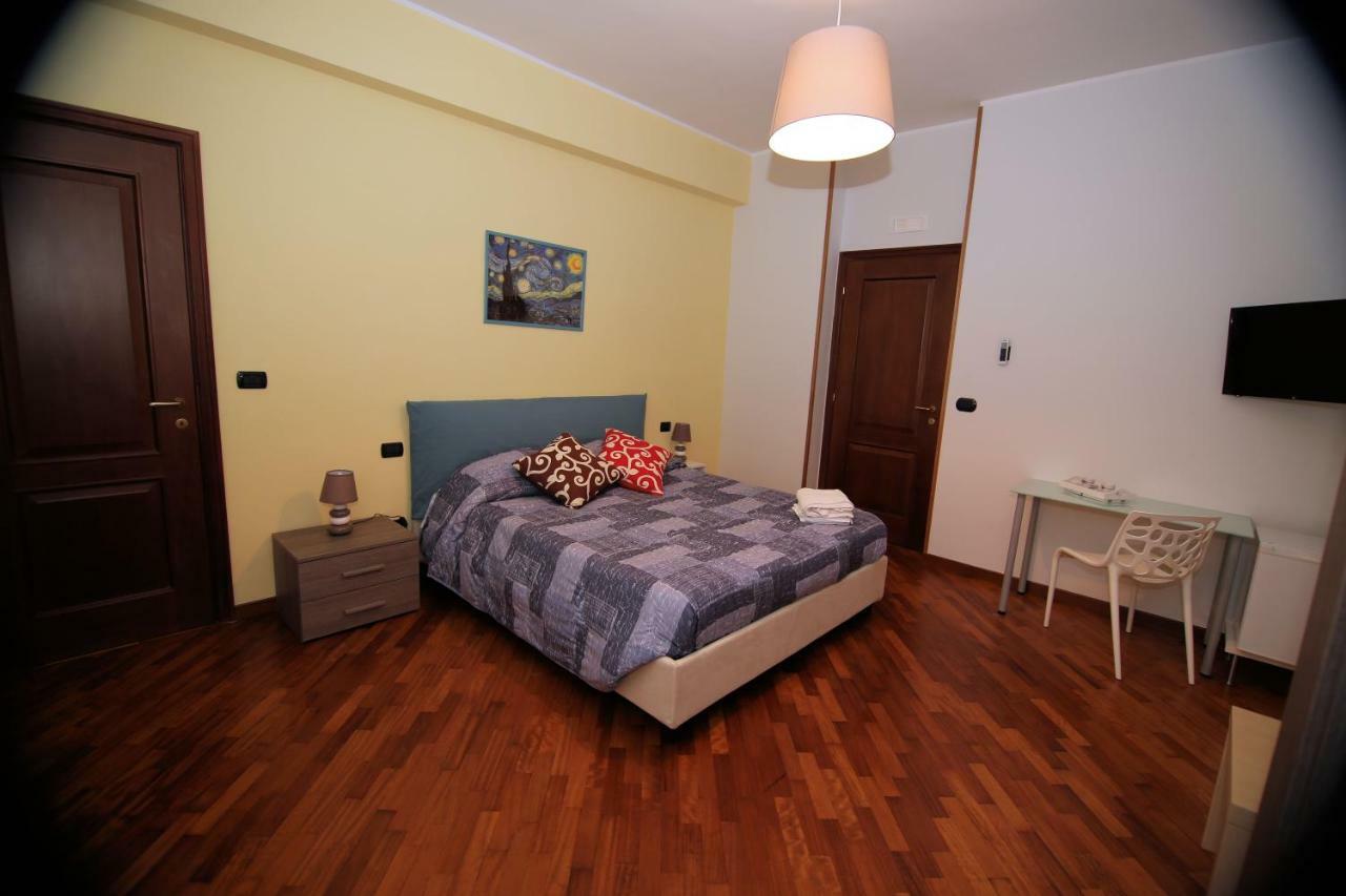 Casa Vittoria Bed & Breakfast Napoli Dış mekan fotoğraf
